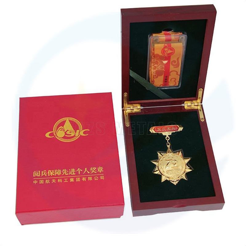 Factory Design And Of Honor Wood Full Mirror Gold Medal Custom Finisher Medals With Gift Box