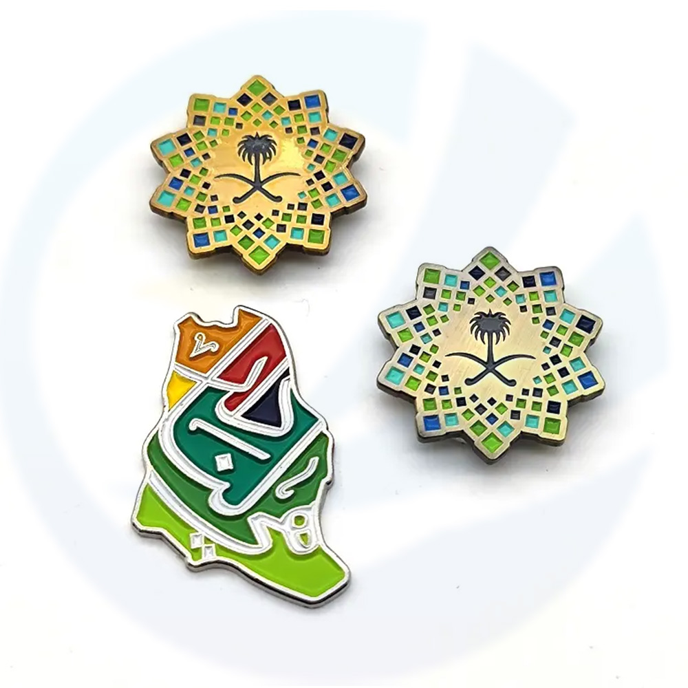 Wholesale Price Concessions Custom Pin Gold Metal Logo Saudi Arabia Uae National Day Enamel Lapel Pin With Card