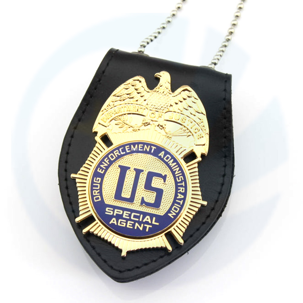 Custom Personalized Quality Zinc Alloy Metal Badge with Leather Case Chain Crafts Awards Belt Security Gold Police Soldier General Military Lapel Pin Badges