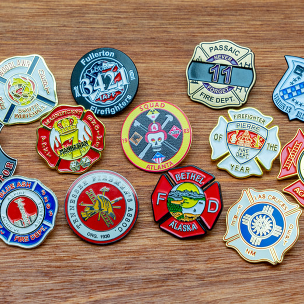 Wholesale logo Customized Custom Metal Red Faith Freemason Mason Masonic Firefighter Soft Enamel Lapel Pin Badge for Party