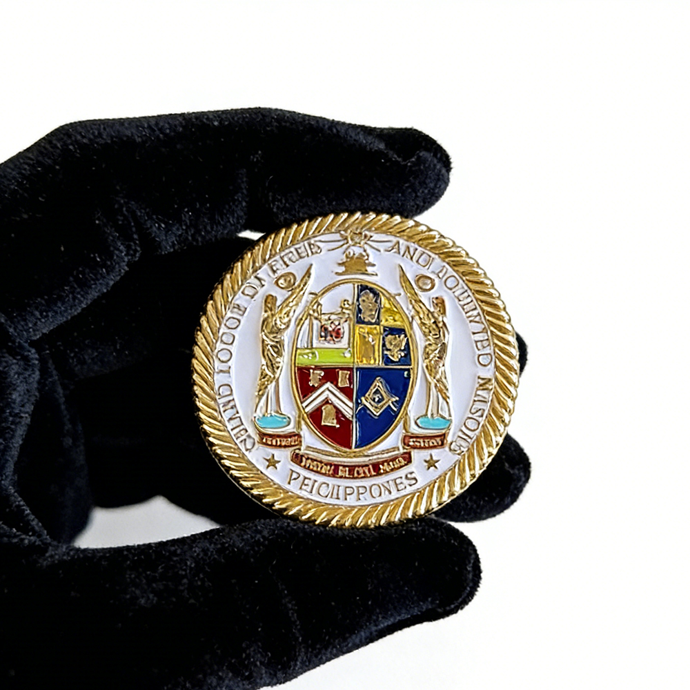 Freemason Lapel Pins Classic Masonic Symbol Metal Badge Elegant Freemasonry Pin for Suits Jackets and Formal Wear