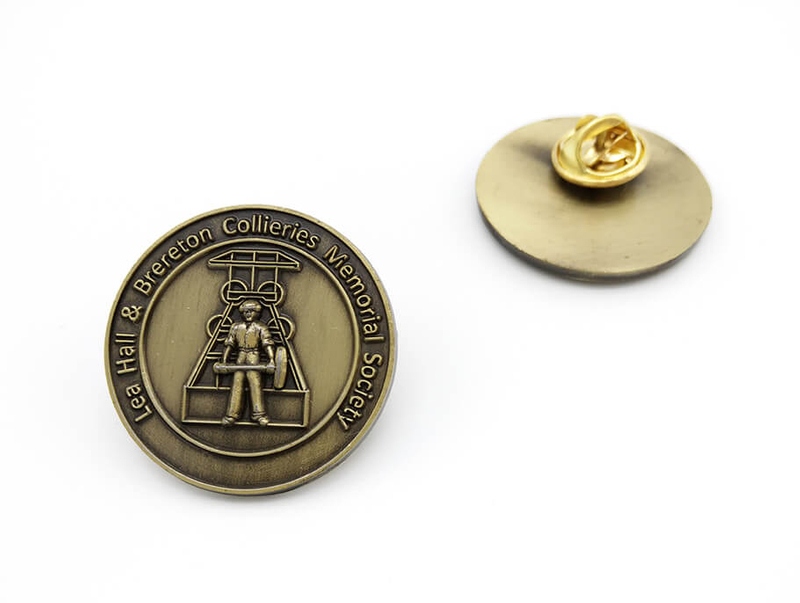 Bronze Retro Pin Badge/Laple Pin