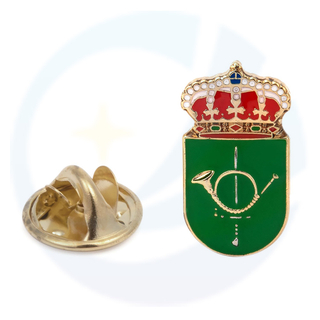 Spain Lapel Pin Military Mountain School and Special Operations
