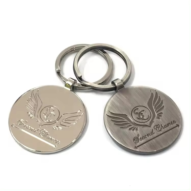 Small MOQ Your Own Brand Name Round Shape Custom Metal Engraved Logo Key Chain