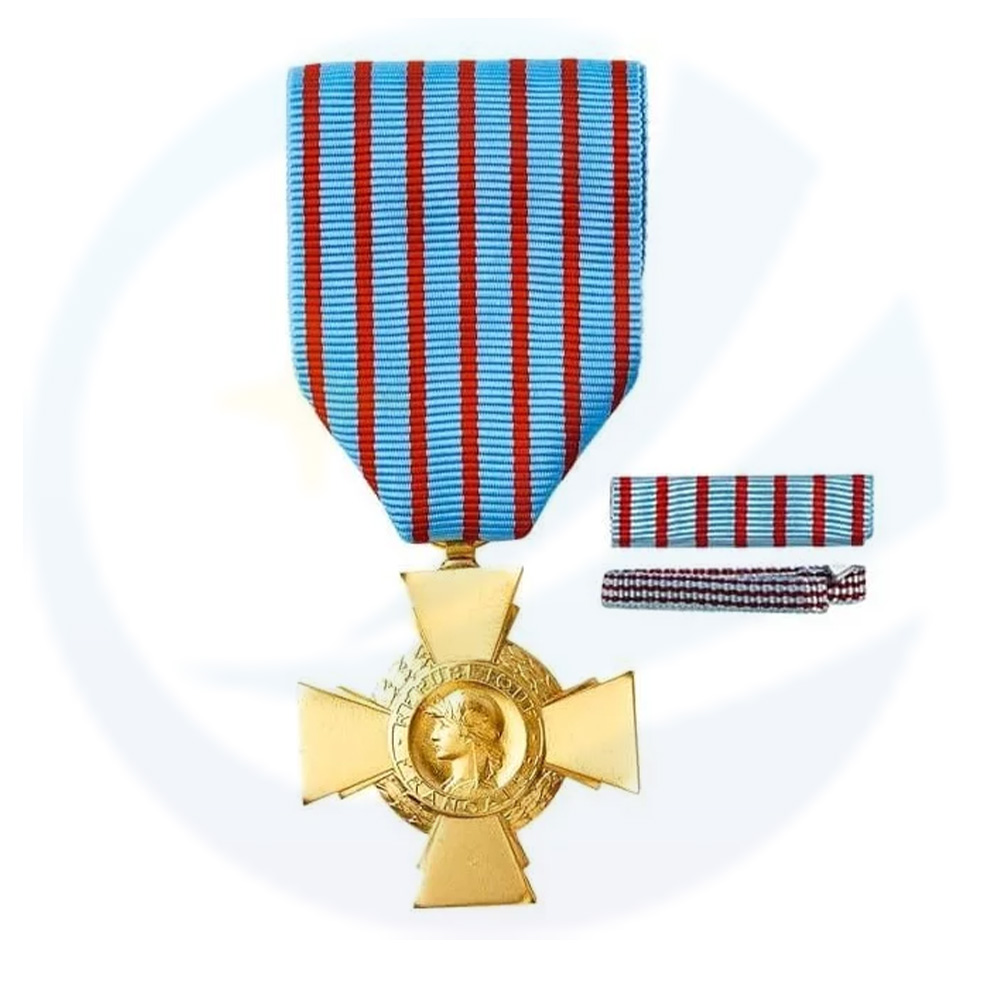 French Honor Battle Cross Emblem Badge Military Medal