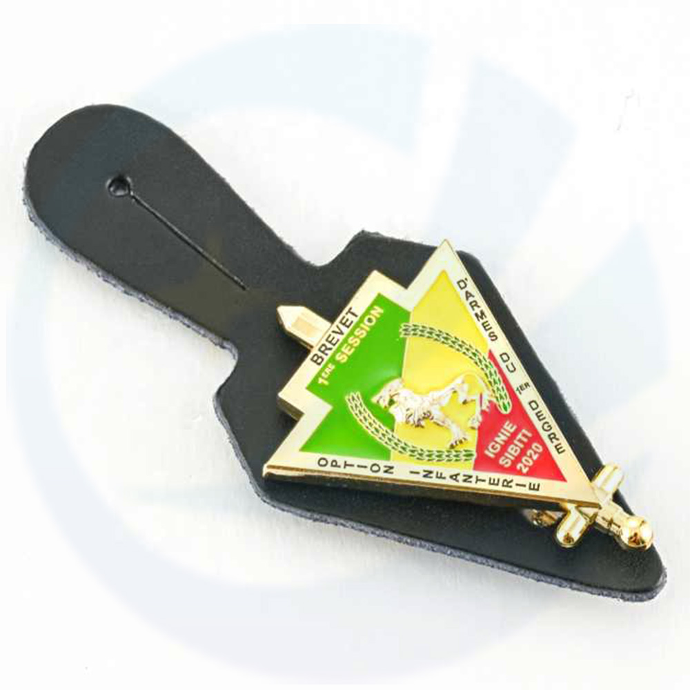 factory custom hat collar clothes soft enamel brooch commemorative metal badge with leather backing