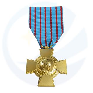 French Honor Battle Cross Emblem Badge Military Medal