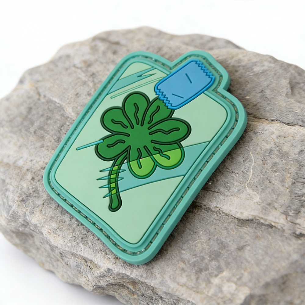 Lucky Seven Leaf Clover PVC Morale Patch Custom Soft Rubber Patch Green Clover Symbol Patch for Bags Hats Jackets