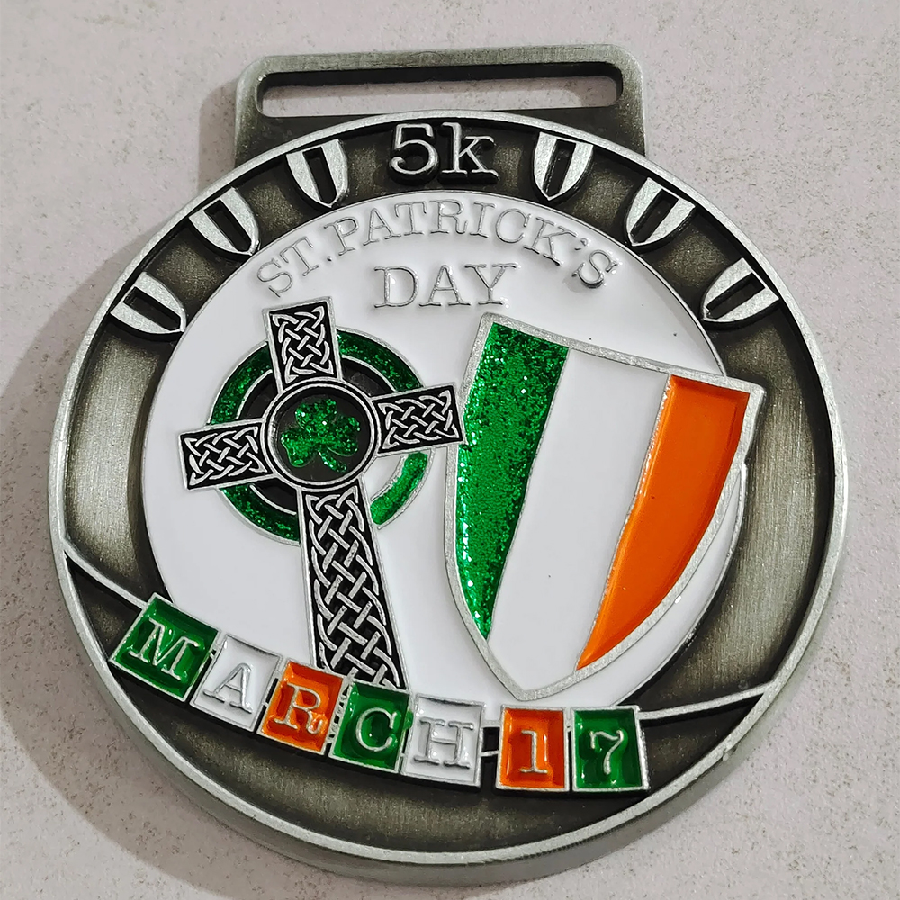 Custom St. Patrick’s Day Shamrock Medal – Irish Festival Award & Lucky Green Souvenir