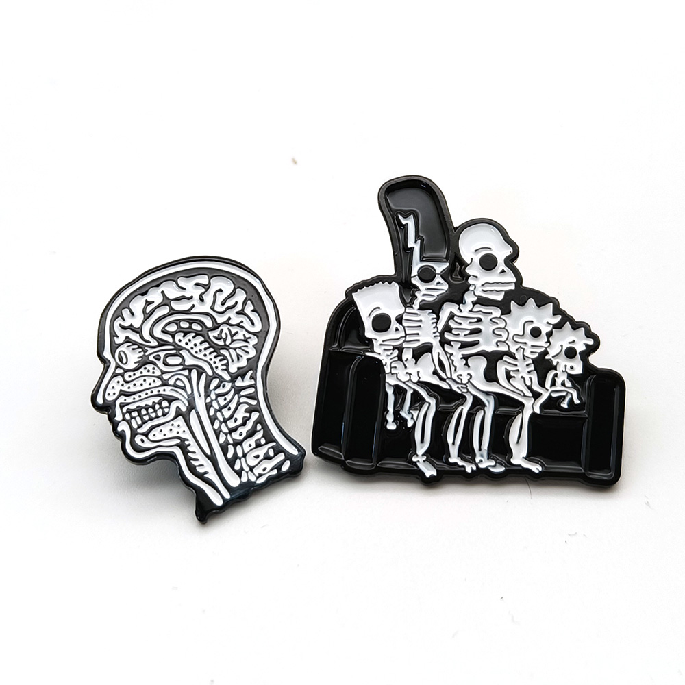 Wholesale metal anime pins carton Simpsons funny pins cute enamel anime badges