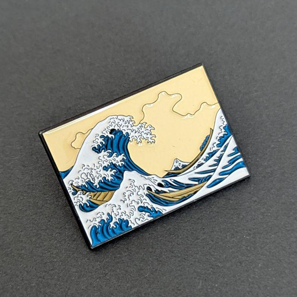 Custom Japanese Style the Great Wave off Kanagawa Enamel Lapel Pin God Hands Lapel Pin Badge Artist Gifts