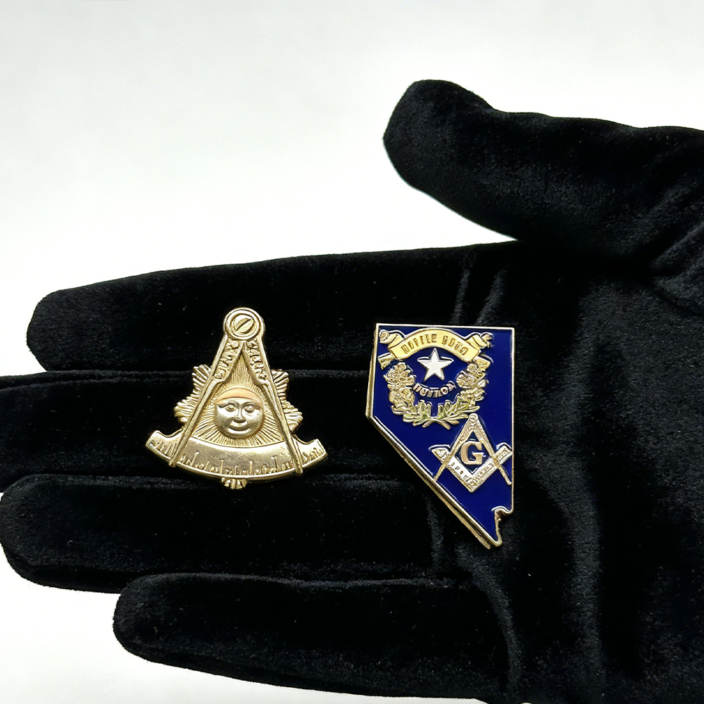 Freemason Lapel Pins Classic Masonic Symbol Metal Badge Elegant Freemasonry Pin for Suits Jackets and Formal Wear