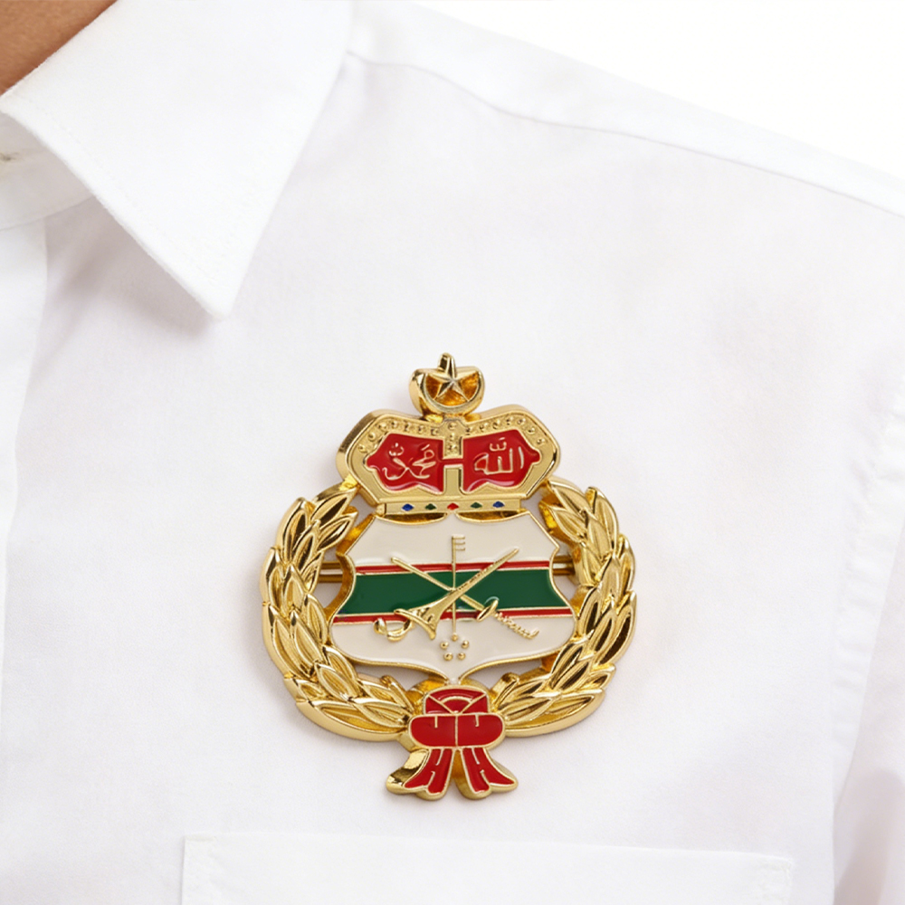 Custom Qatar Military Navy Logo Hat Emblem, 3D Gold Plating Saudi Arab Palm Tree Hat Metal Badge