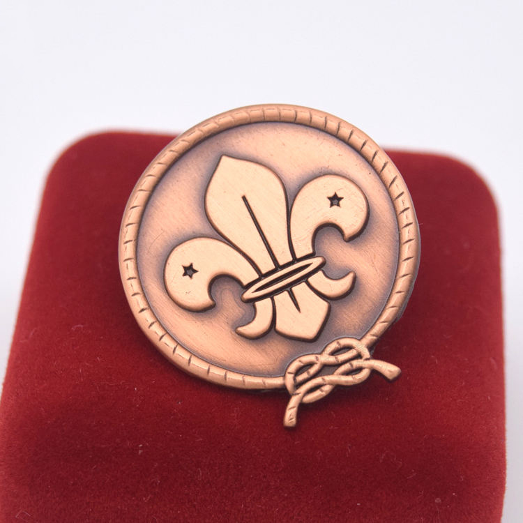 high quality antique copper metal lilly lapel pin round shape scouts sports pin badge for souvenir