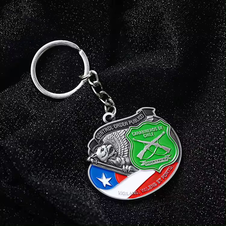Manufacturers metal keychain Custom Design Accessories Metal 3d Antique Chile souvenir Keychain