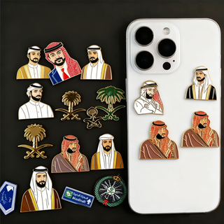 China Factory Custom Saudi National Day Pins New Fashion Phone Sticker Brooch with Metal Lapel Enamel Badge