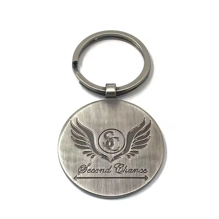 Small MOQ Your Own Brand Name Round Shape Custom Metal Engraved Logo Key Chain