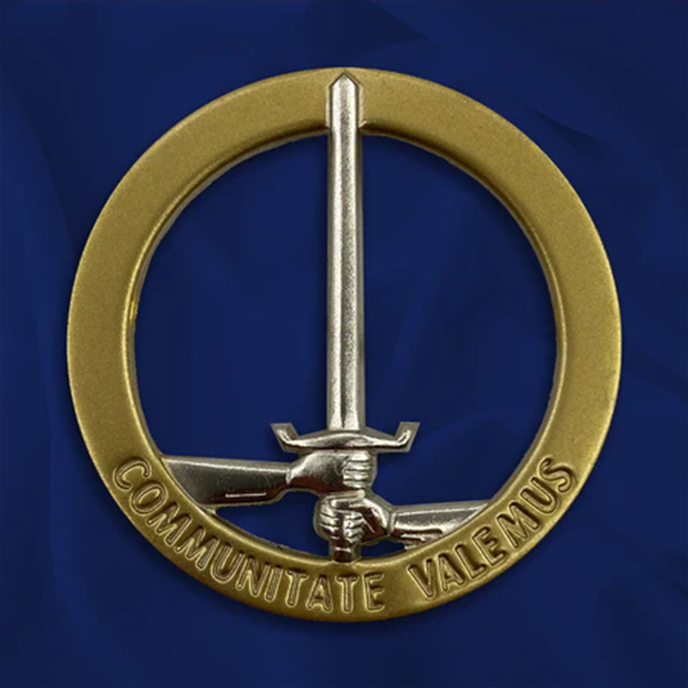 2025 Factory Supply Customizable Ceremony Dress Uniform With Durable Brass hat beret badge and Safety Pin