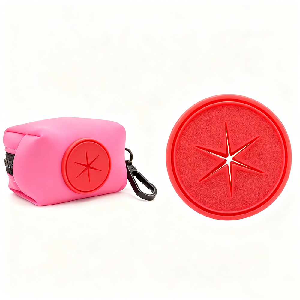 Custom 3D Silicone Label Made Embossed 3d Soft Garment Pvc Patch Hole Earphone Patches Dog Poop Bag Holder Pvc Label