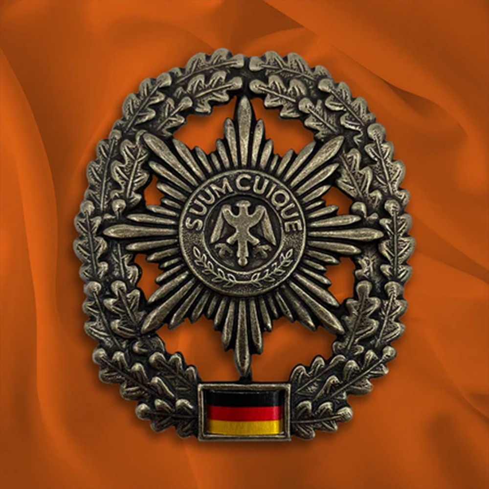 2025 Factory Supply Customizable Ceremony Dress Uniform With Durable Brass hat beret badge and Safety Pin