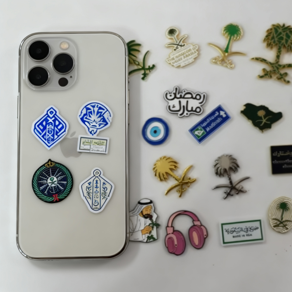 Factory Personalized Saudi Metal Phone Sticker Brooch Enamel Pin Design Logo for Phone Sticker