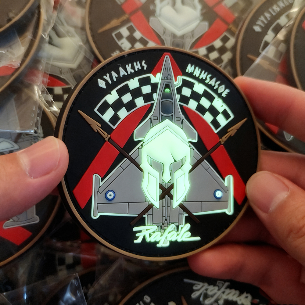 Custom Glow in the Dark 3D PVC Patch Soft Rubber Emblem with Hook and Loop