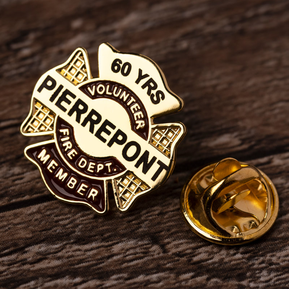 Wholesale logo Customized Custom Metal Red Faith Freemason Mason Masonic Firefighter Soft Enamel Lapel Pin Badge for Party
