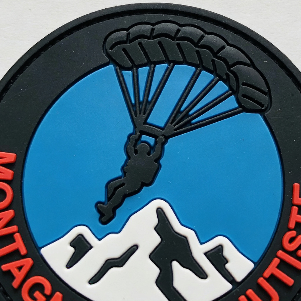 China Factory Wholesale French paratroopers Customized 2D/3D Soft Rubber PVC Patches Jacket Patch